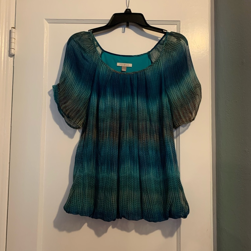 💙 💚 Beautiful silky Roz & Ali top in gorgeous jewel tones in size L! EUC!